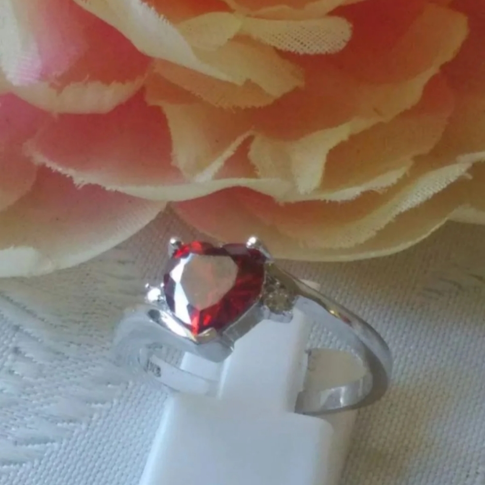 10kt white gold ring